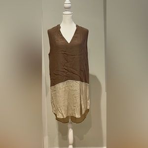 Wishlist two-tone, sleeveless lightweight pull over dress size medium